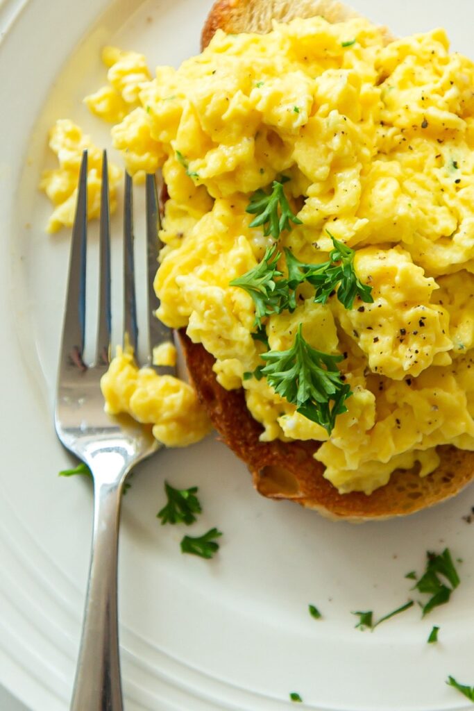 scrambled eggs 5E4A6013-2 Large